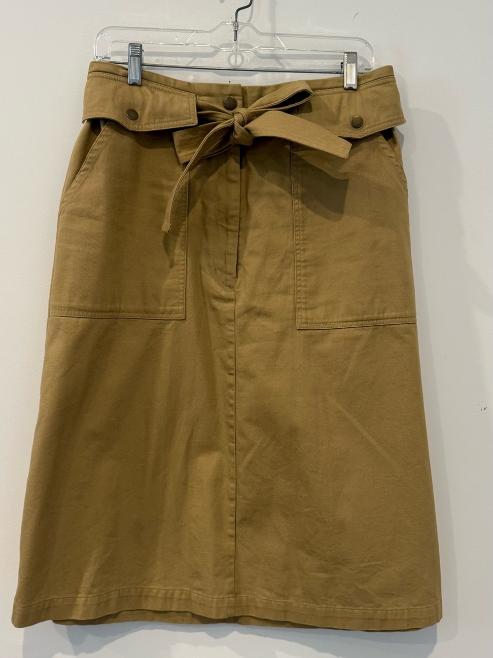 Banana Republic Tan Utility Skirt. A line. Snap and zipper with tie belt